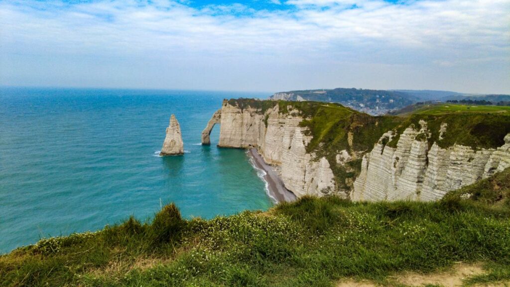 etretat cliffs